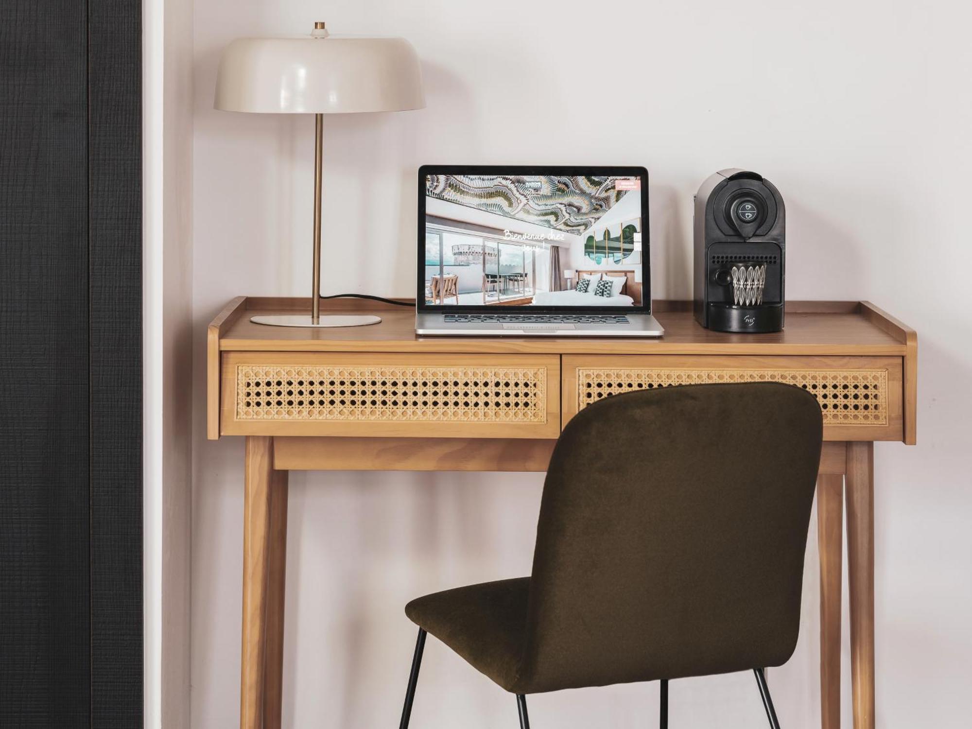 Maisons Du Monde Hotel & Suites - La Rochelle Vieux Port Dış mekan fotoğraf